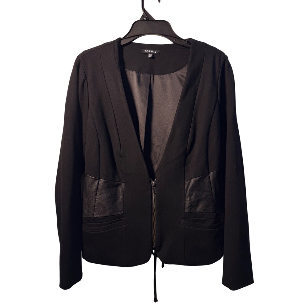 Torrid Womens 00 Black Faux Leather Accent Zip Front Lace Up Back Blazer Jacket